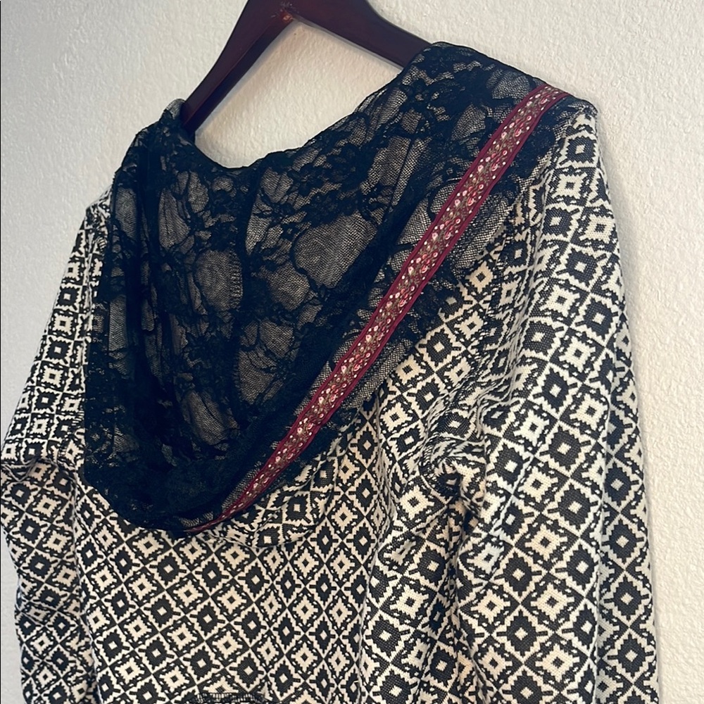 Scrapbook Black and White Patterned Camisole - Picture 8 of 9